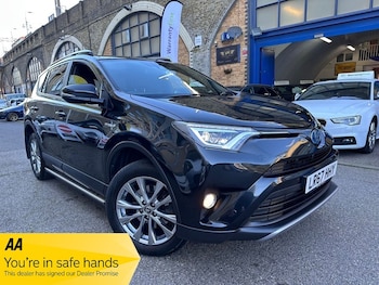 Used Toyota RAV4 2017 for sale - 77976857: Photo