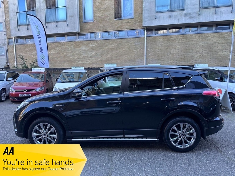 Used Toyota RAV4 2017 for sale - 77976857: Photo 20