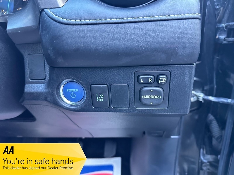 Used Toyota RAV4 2017 for sale - 77976857: Photo 23