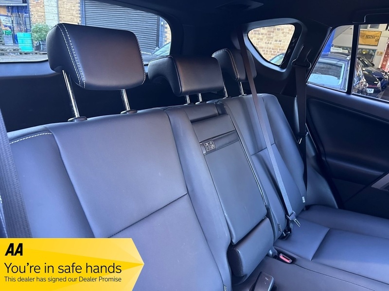 Used Toyota RAV4 2017 for sale - 77976857: Photo 33