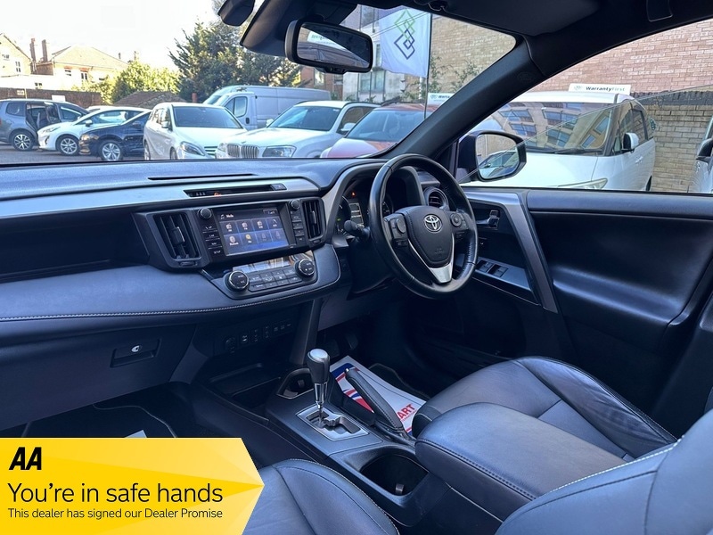 Used Toyota RAV4 2017 for sale - 77976857: Photo 42