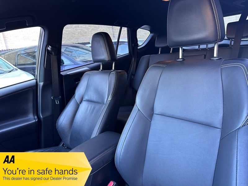 Used Toyota RAV4 2017 for sale - 77976857: Photo 43