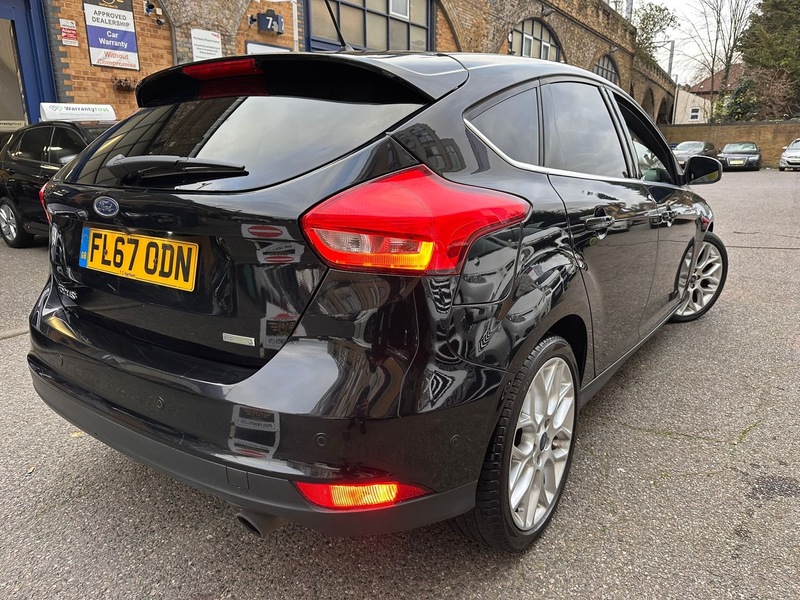 Used Ford Focus 2017 for sale - 77084231: Photo 5