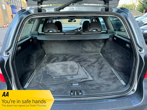 Used Volvo V70 2009 for sale - 74332897: Photo 13