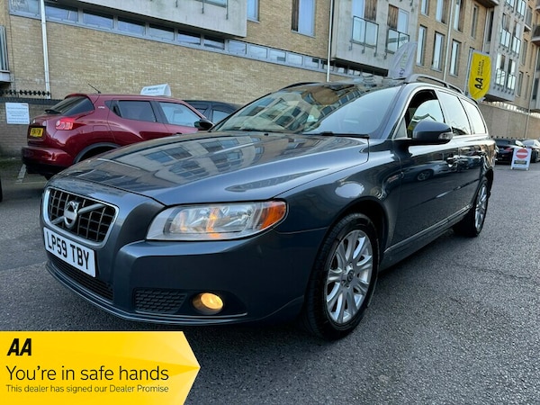 Used Volvo V70 2009 for sale - 74332897: Photo 6