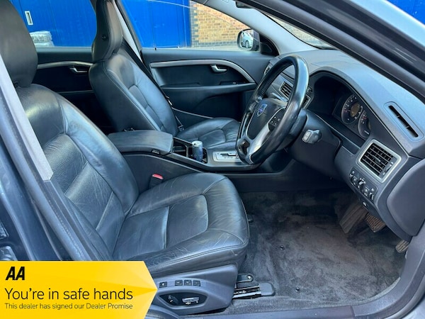 Used Volvo V70 2009 for sale - 74332897: Photo 7