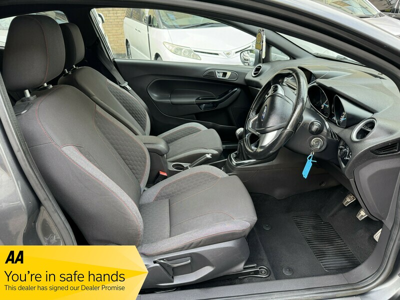 Used Ford Fiesta 2016 for sale - 76454952: Photo 3