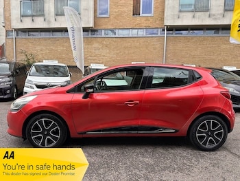 Used Renault Clio 2013 for sale - 76454950: Photo