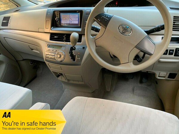 Used Toyota Estima 2012 for sale - 71789216: Photo 9