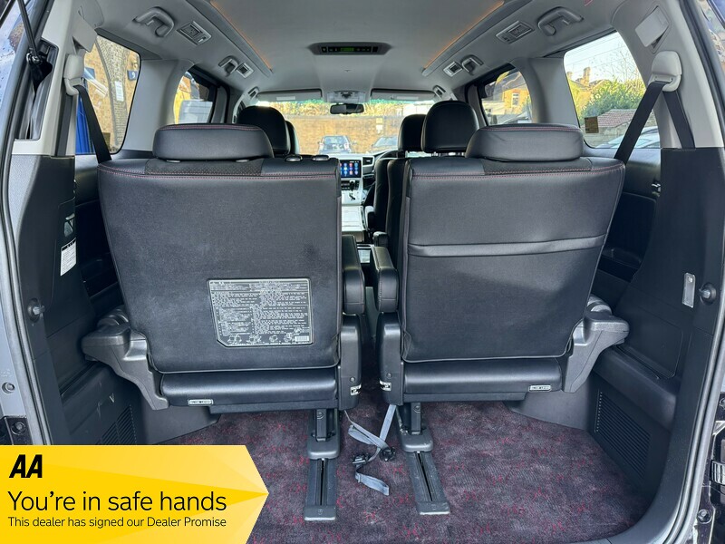 Used Toyota Vellfire 2024 for sale - 76296678: Photo 14