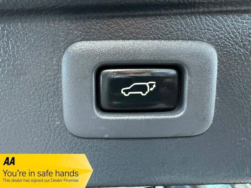 Used Toyota Vellfire 2024 for sale - 76296678: Photo 31