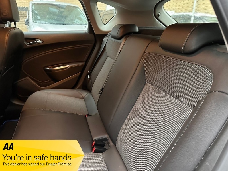 Used Vauxhall Astra 2011 for sale - 76596074: Photo 27