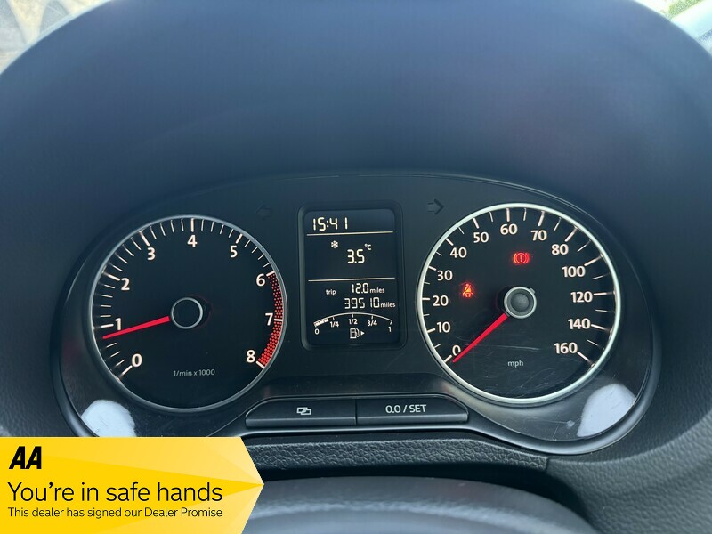 Used Volkswagen Polo 2011 for sale - 76296677: Photo 18