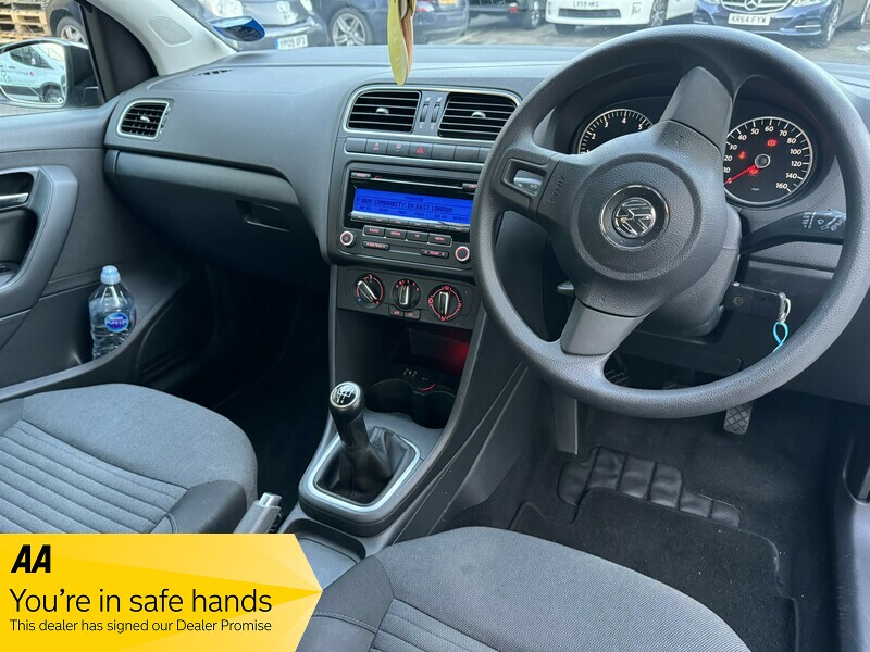 Used Volkswagen Polo 2011 for sale - 76296677: Photo 3