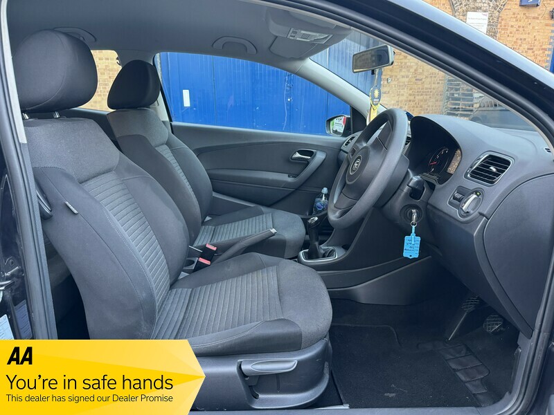 Used Volkswagen Polo 2011 for sale - 76296677: Photo 7