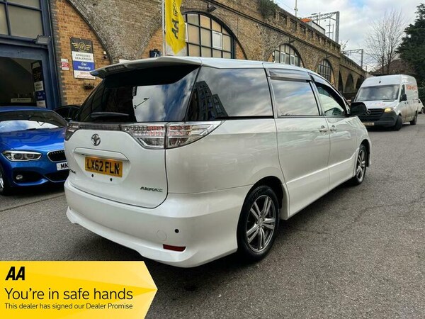 Used Toyota Estima 2012 for sale - 69706011: Photo 5