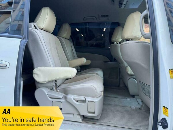 Used Toyota Estima 2011 for sale - 69736510: Photo 12