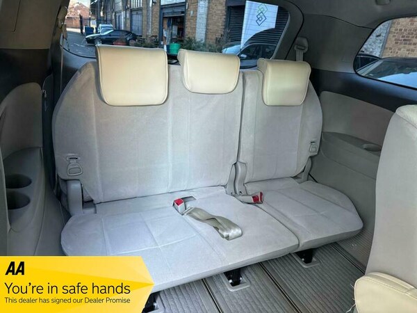 Used Toyota Estima 2011 for sale - 69736510: Photo 13