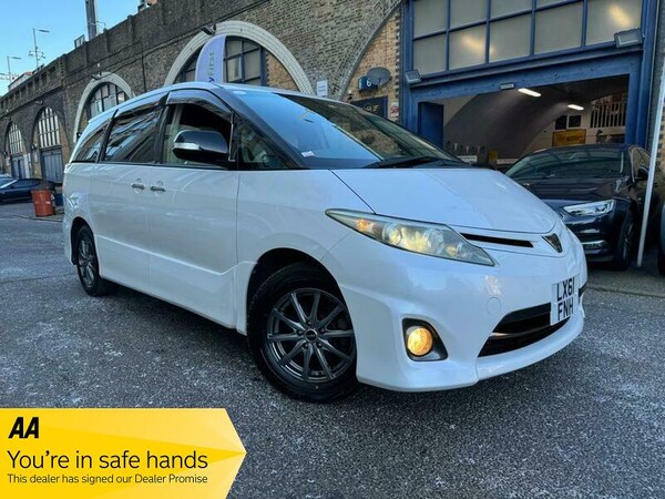 Used Toyota Estima 2011 for sale - 69736510: Photo 2
