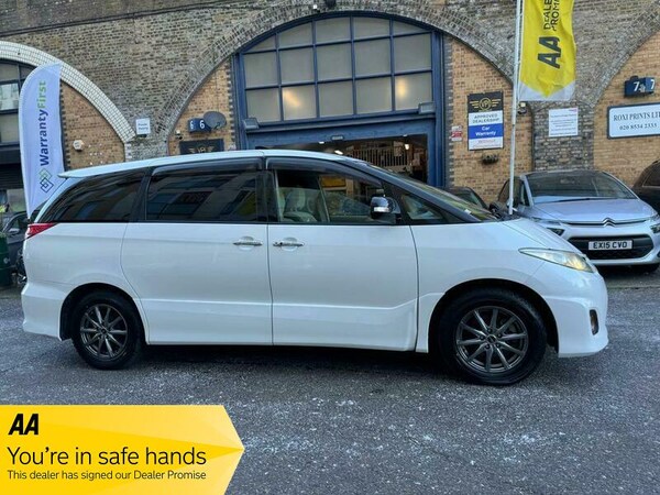 Used Toyota Estima 2011 for sale - 69736510: Photo 5