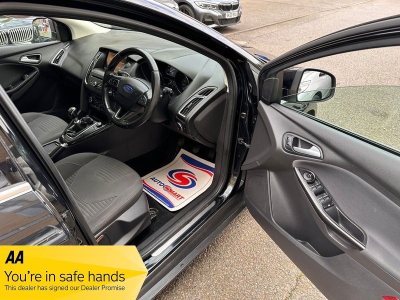 Used Ford Focus 2015 for sale - 77749358: Photo 4