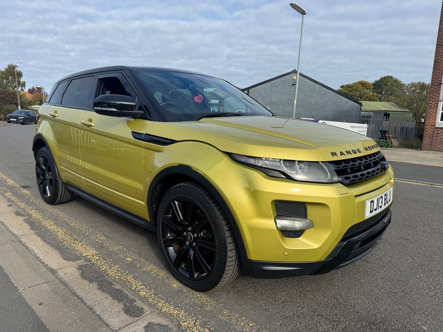 Used Land Rover Range Rover Evoque 2013 for sale - 76289171: Photo 2