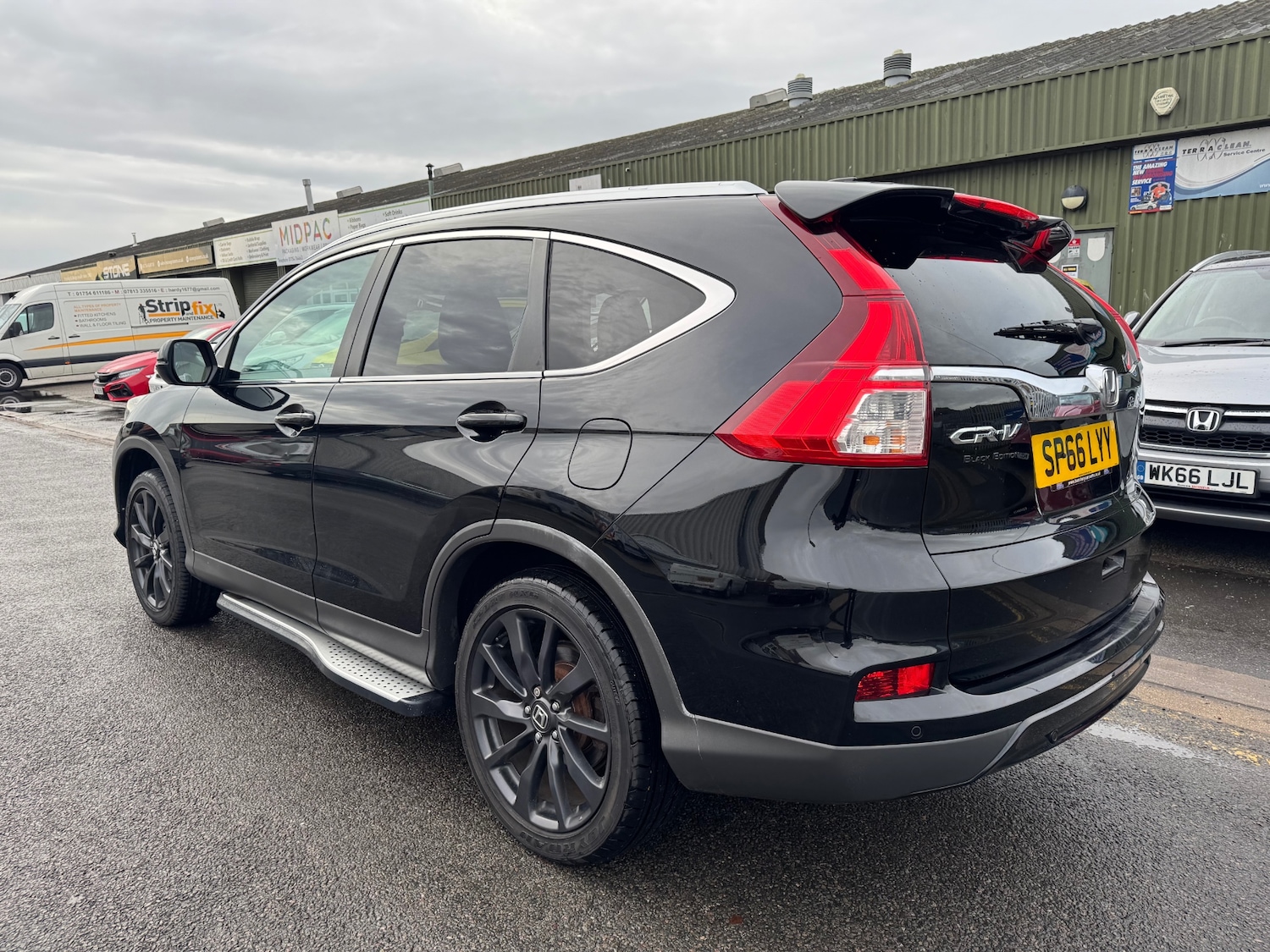 Used Honda CR-V 2016 for sale - 76542324: Photo 6