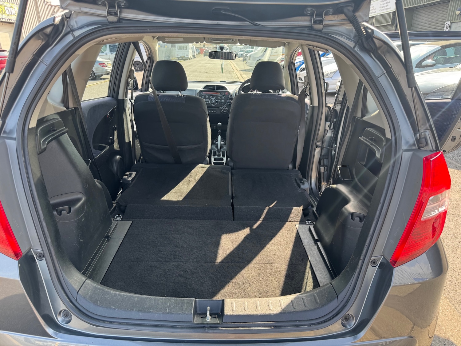 Used Honda Jazz 2011 for sale - 76102415: Photo 16
