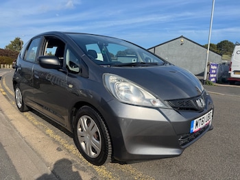 Used Honda Jazz 2011 for sale - 76102415: Photo 2