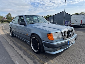 Used Mercedes-Benz E Class 1988 for sale - 78552599: Photo