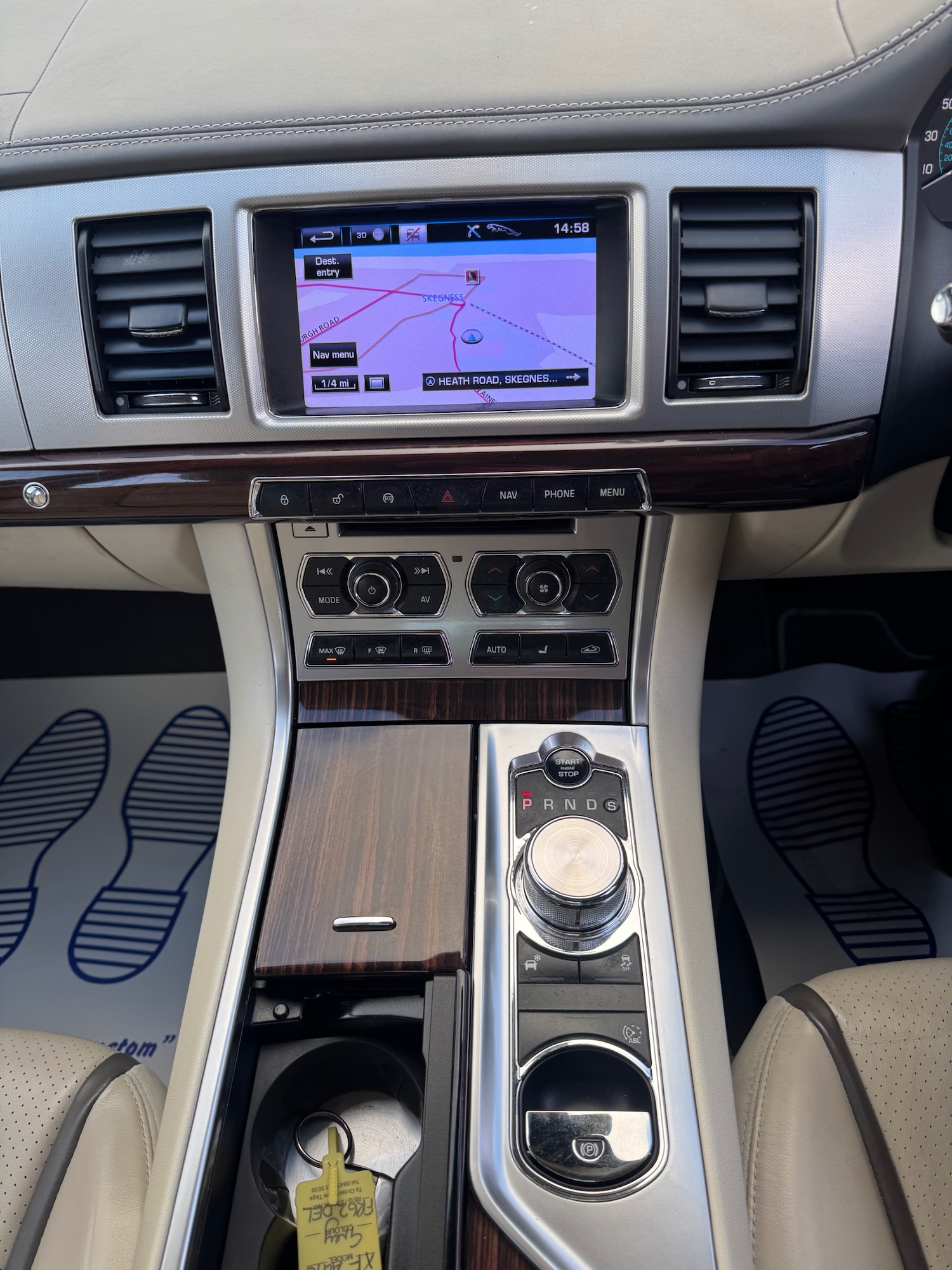 Used Jaguar XF 2013 for sale - 76600191: Photo 14