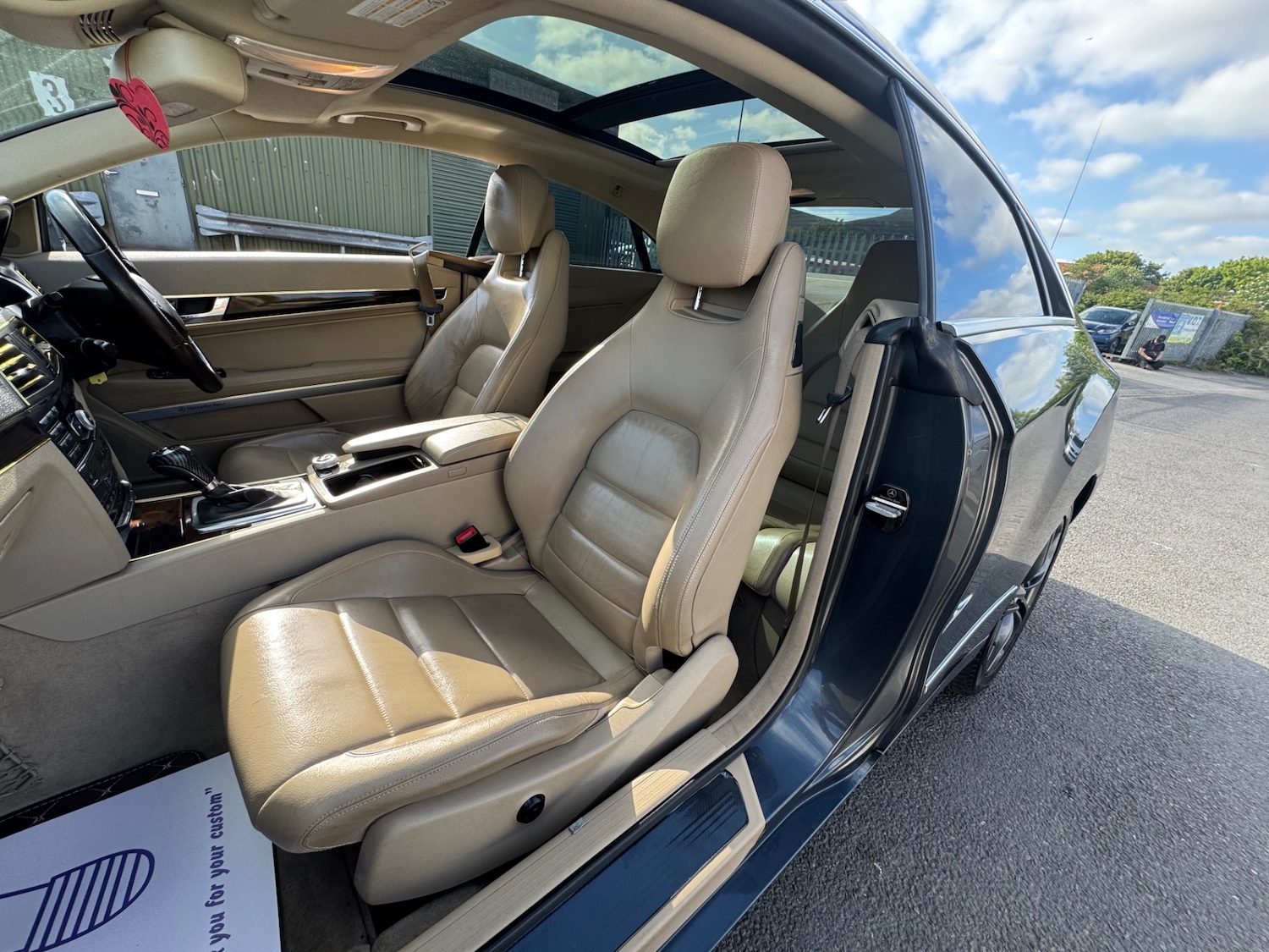 Used Mercedes-Benz E Class 2010 for sale - 76496924: Photo 10