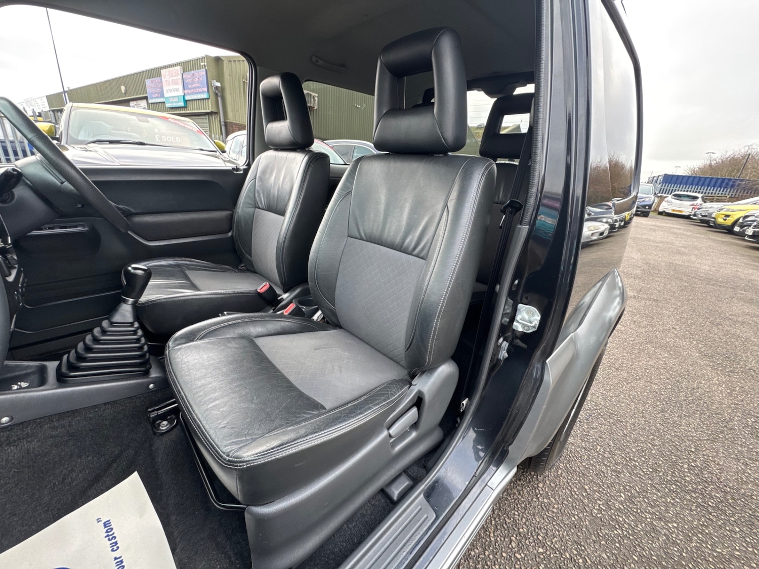 Used Suzuki Jimny 2010 for sale - 77449000: Photo 10