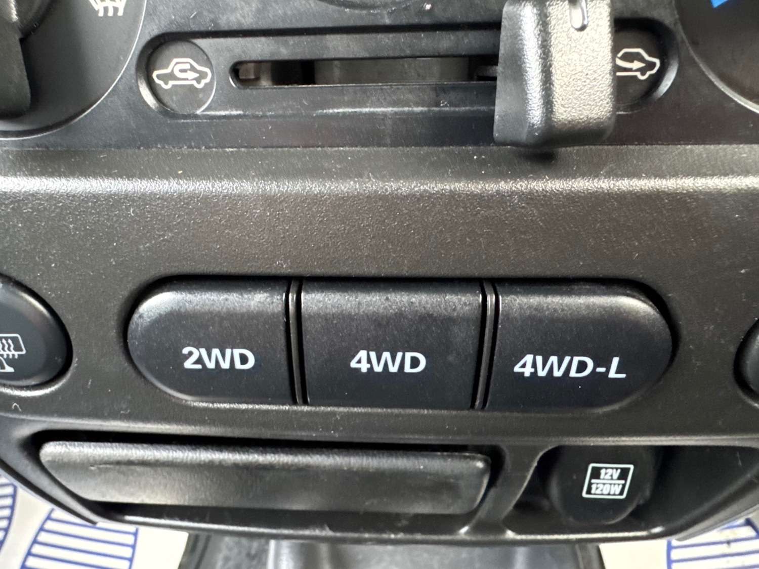 Used Suzuki Jimny 2010 for sale - 77449000: Photo 15