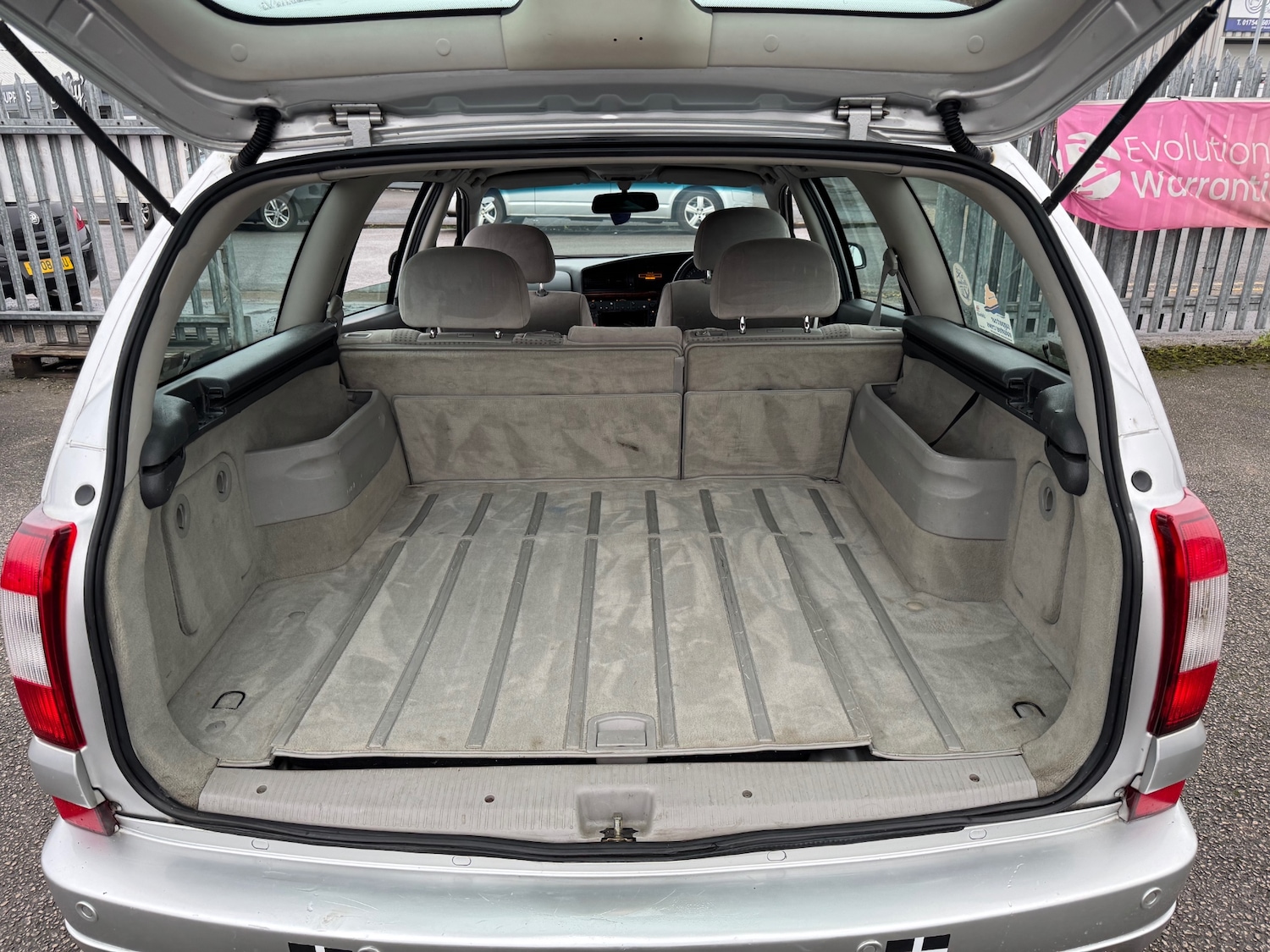 Used Vauxhall Omega 2001 for sale - 77504589: Photo 16