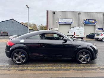 Used Audi TT 2010 for sale - 76449331: Photo