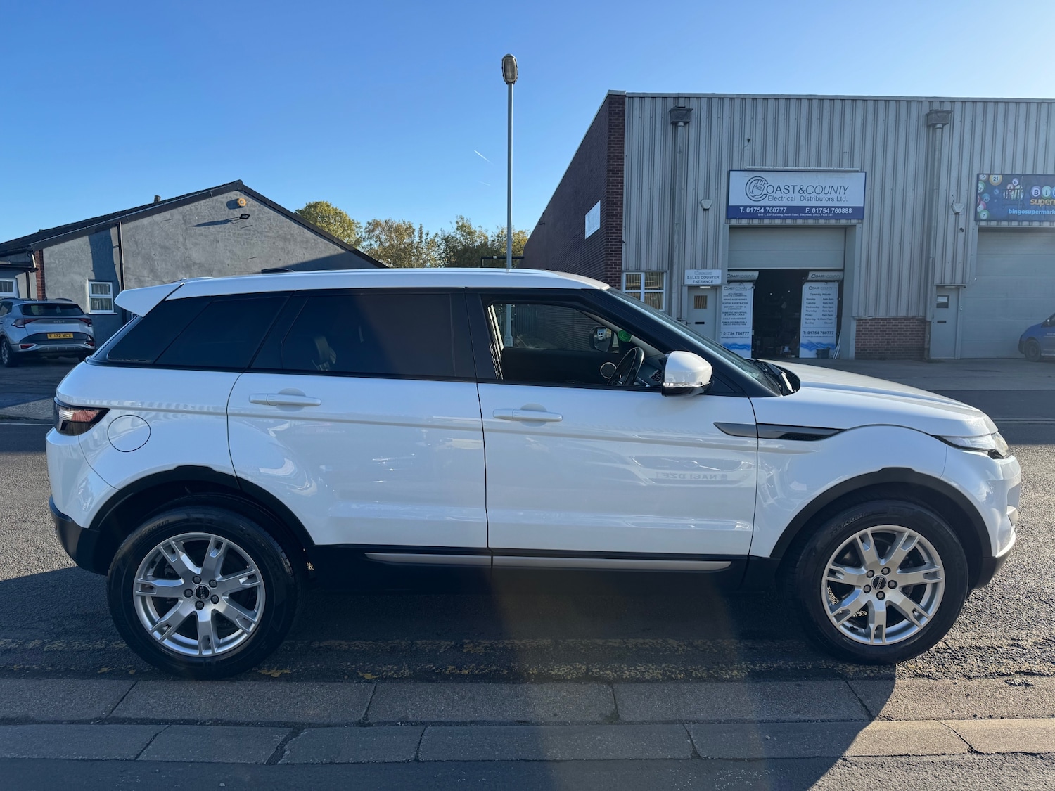 Used Land Rover Range Rover Evoque 2011 for sale - 76340790: Photo 4