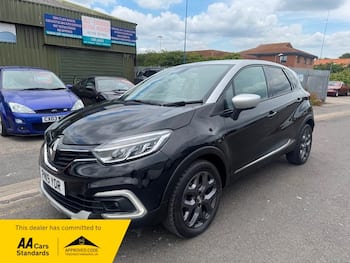 Used Renault Captur 2019 for sale - 79674480: Photo