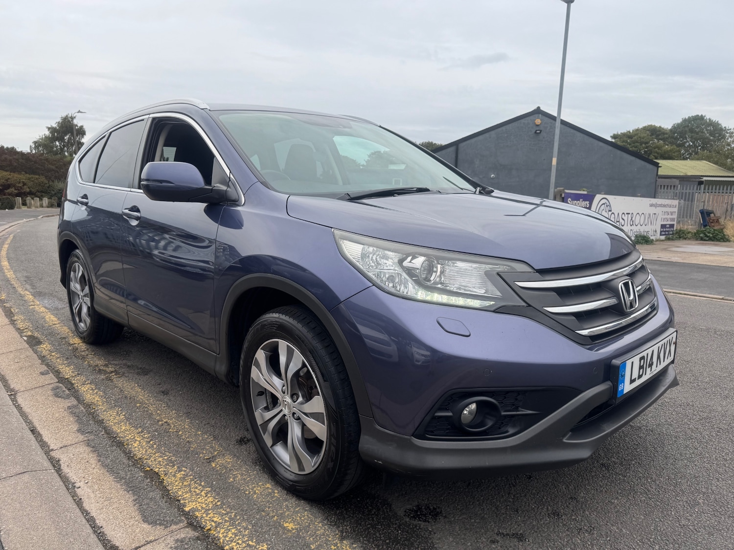 Used Honda CR-V 2014 for sale - 76133140: Photo 2