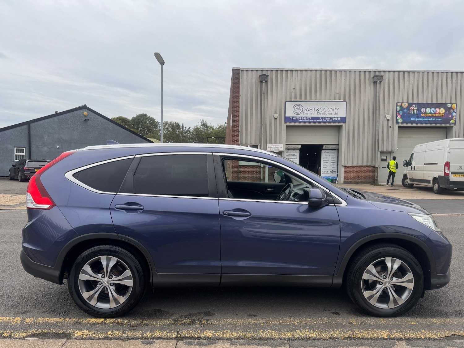 Used Honda CR-V 2014 for sale - 76133140: Photo 4