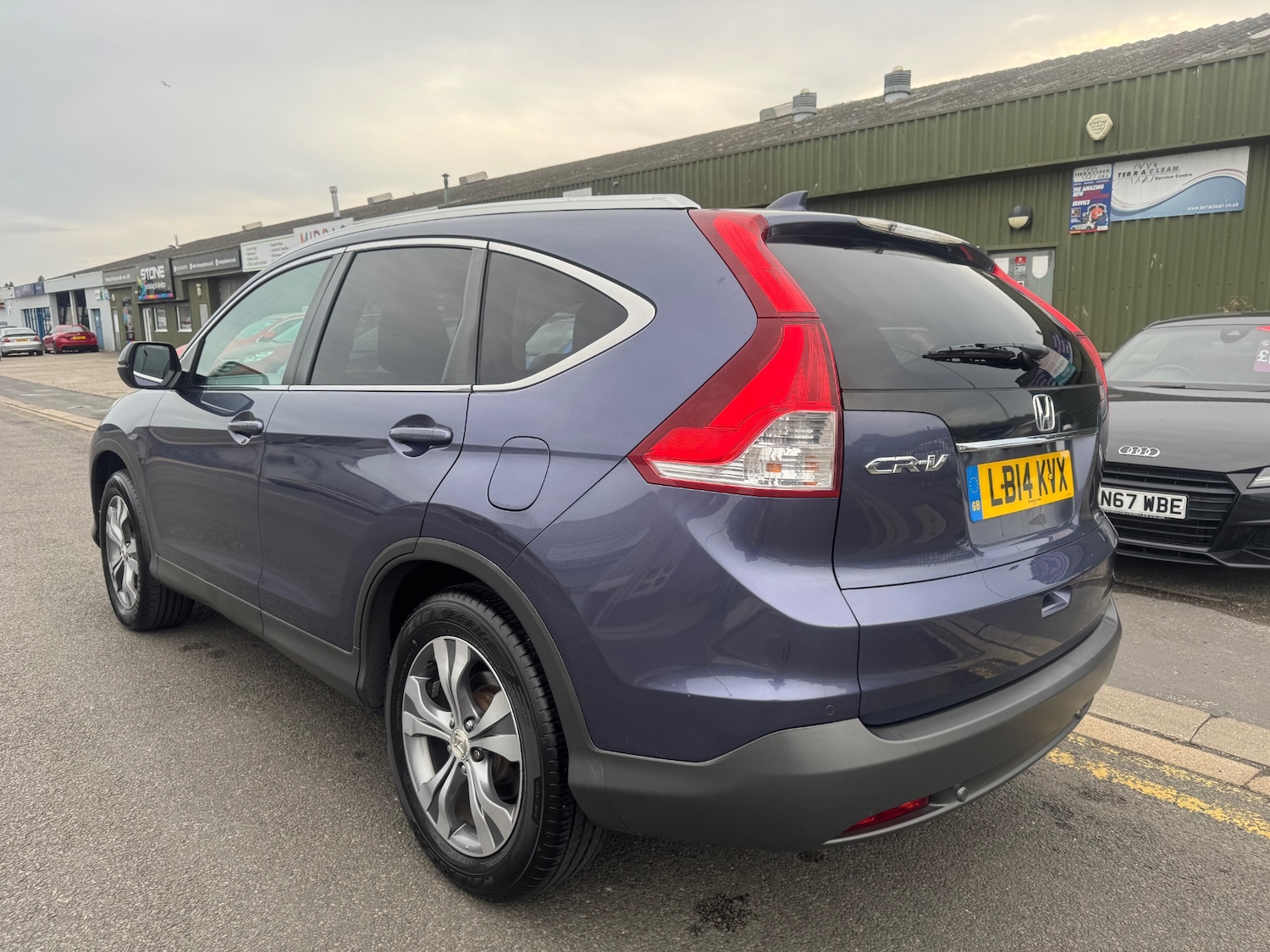 Used Honda CR-V 2014 for sale - 76133140: Photo 5