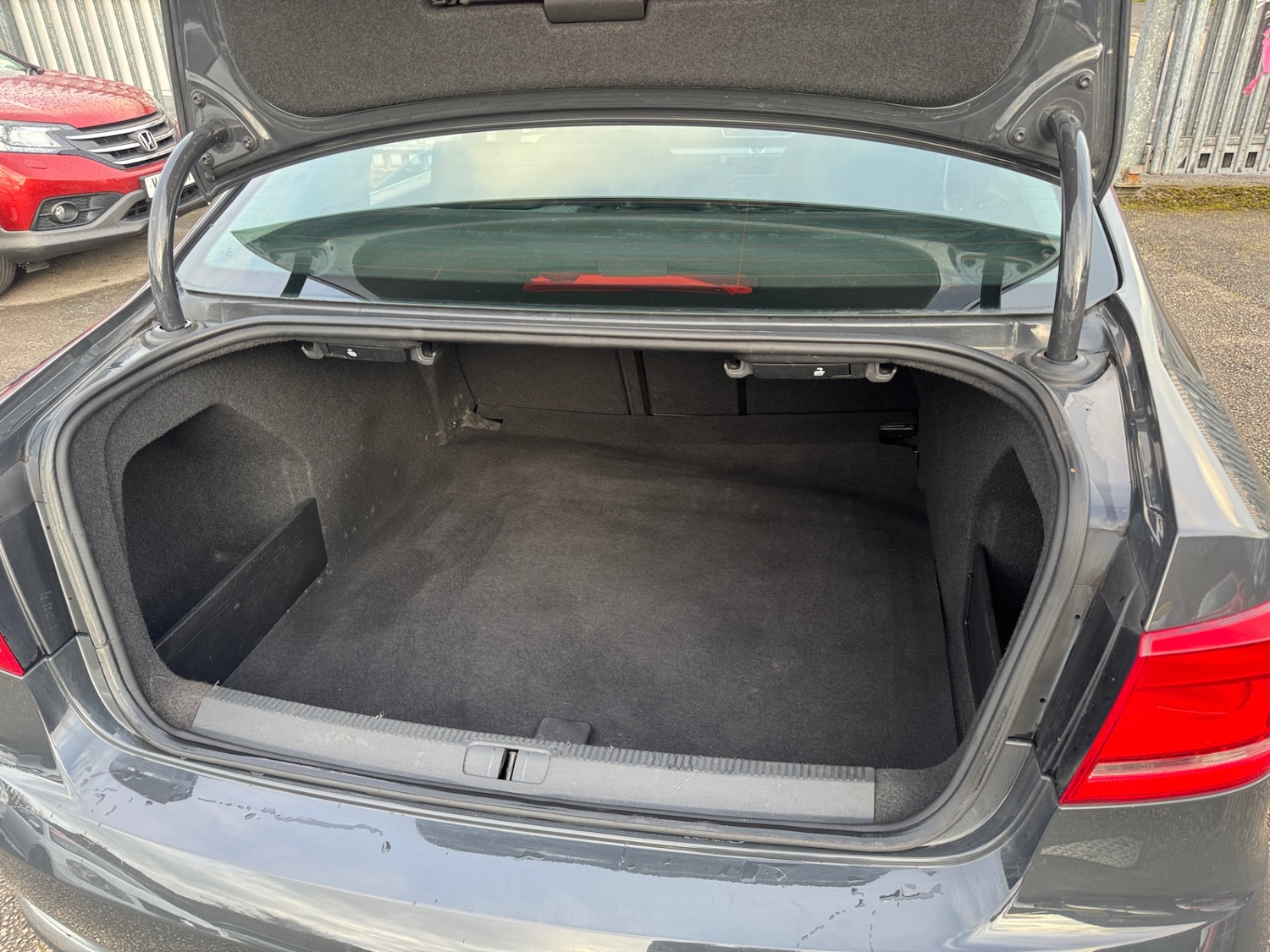 Used Volkswagen Passat 2012 for sale - 77878068: Photo 16