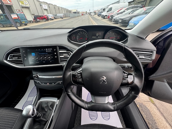 Used Peugeot 308 2017 for sale - 75640968: Photo 14