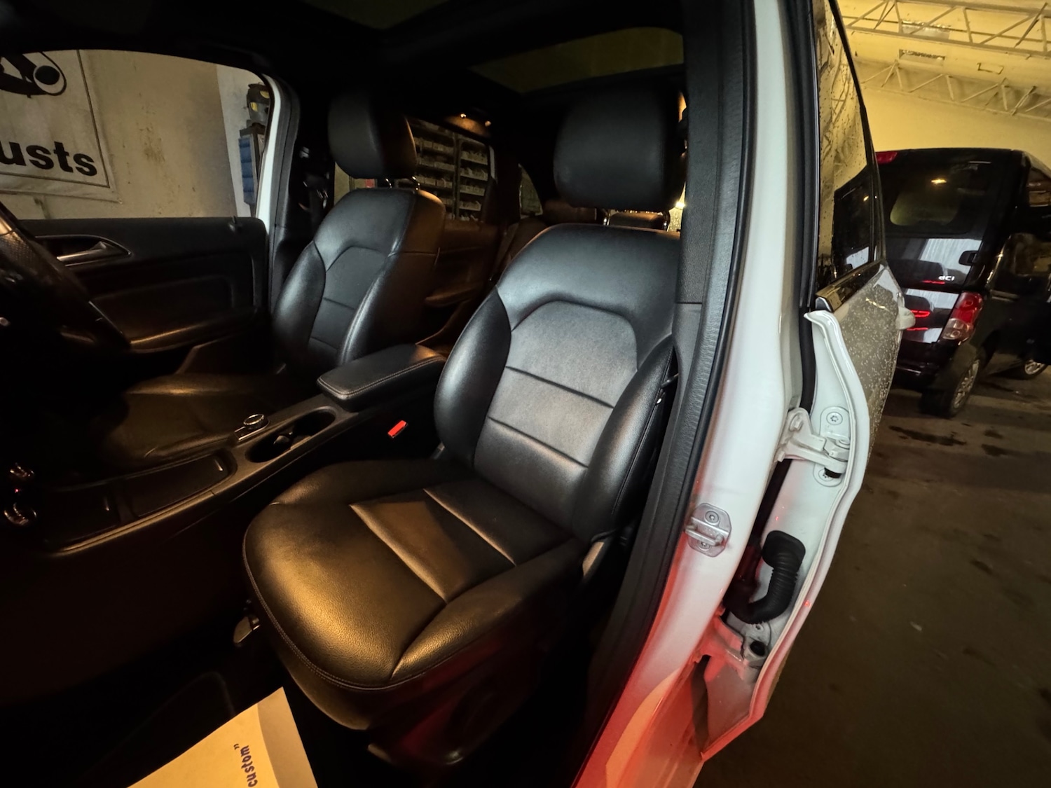 Used Mercedes-Benz B Class 2013 for sale - 76818027: Photo 11