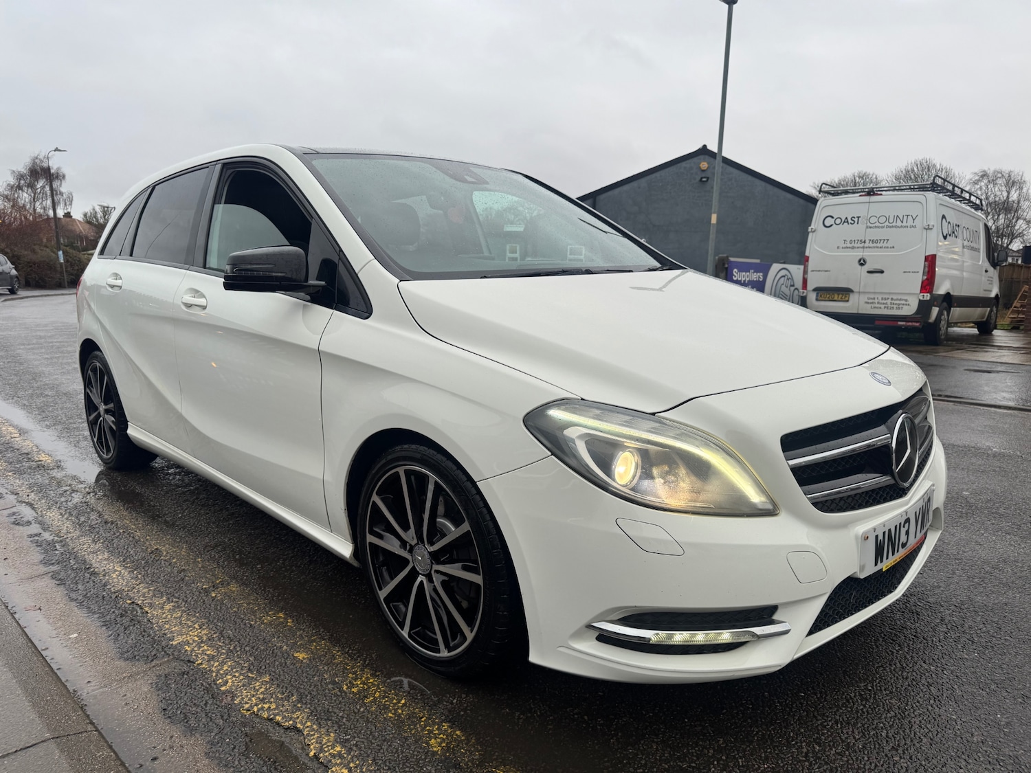 Used Mercedes-Benz B Class 2013 for sale - 76818027: Photo 2