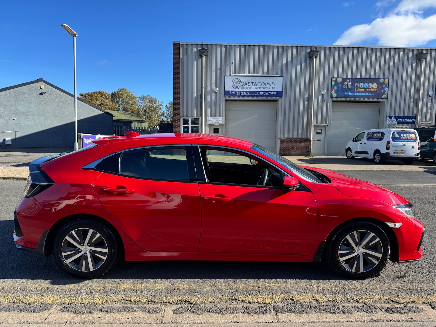 Used Honda Civic 2019 for sale - 76365001: Photo 4