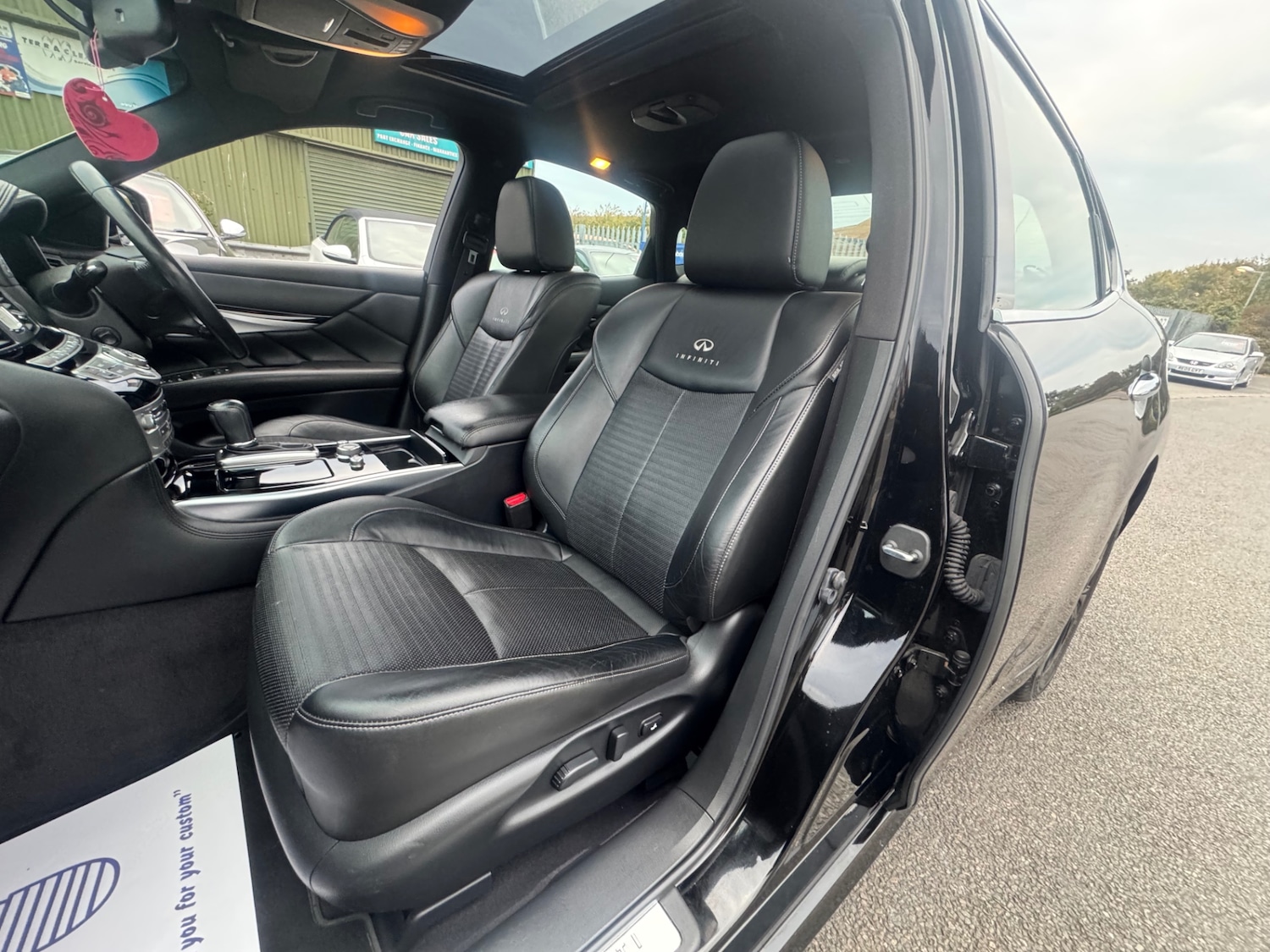 Used Infiniti Q70 2015 for sale - 76148512: Photo 11