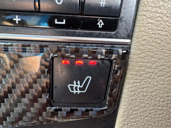 Used Mercedes-Benz E-Class 2010 for sale - 74656010: Photo 17