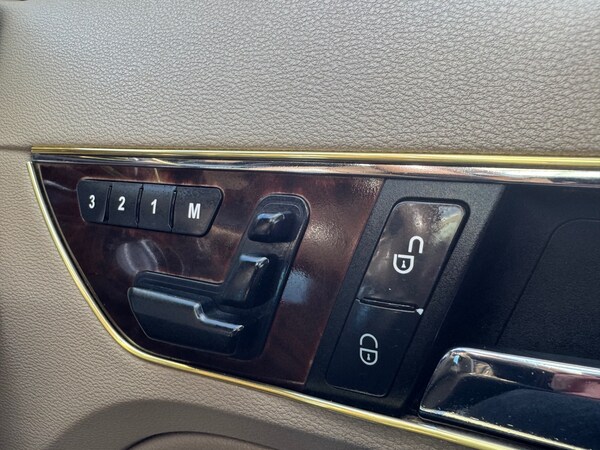 Used Mercedes-Benz E-Class 2010 for sale - 74656010: Photo 18