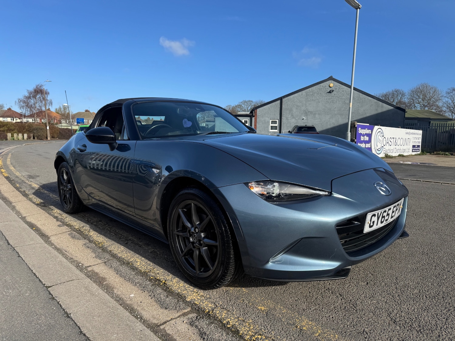 Used Mazda MX-5 2015 for sale - 77579879: Photo 2